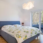 Апартаменты Parkside